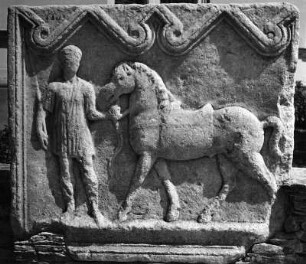 Relief mit Pferdeführer : Relief mit Pferdeführer (vielleicht aus dem Landesmuseum für Kärnten in Klagenfurt)