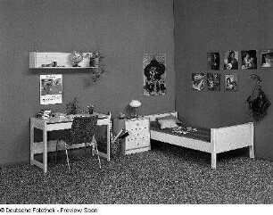 Jugendzimmer (Modell M 718)