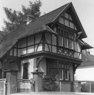 Pförtnerhaus der Villa Waldeck; Frankfurt, Schwarzwaldstraße 160