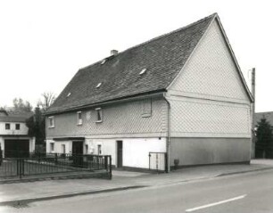 Neukirch (Lausitz), Hauptstraße 137a. Wohnhaus (1801/1900)
