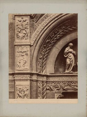Basilika San Petronio, Bologna: Eingangsseite, rechtes Nebenportal, Ausschnitt