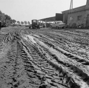 Strukturen. Traktorenspuren