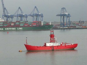Harwich - Containerhafen : Aufgenommen im Containerhafen von Harwich am 23. November 2004