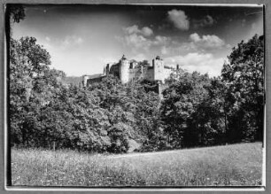 Vor der Burg Hohensalzburg : Salzburg. Blick vom Mönchsberg von Nordwesten zur Fesuntg Hohensalzburg