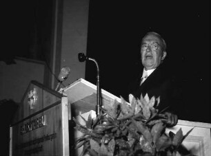 Freiburg: Amnestiekundgebung; Prof. Dr. Friedr. Grimm