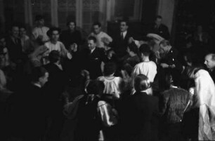 Bukarest: Rumänische Folkloretanzgruppe