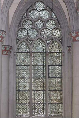Maßwerkfenster im nördlichen Seitenschiff