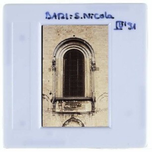 Bari, S. Nicola : Ostfassade, Apsisfenster