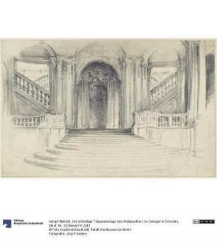 Die hofseitige Treppenanlage des Wallpavillons im Zwinger in Dresden