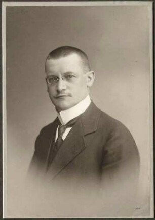 Zinser, Walter