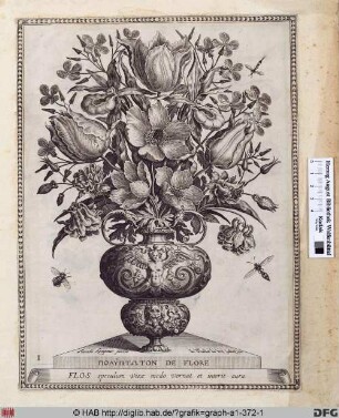 Prunkvase mit Blumen.