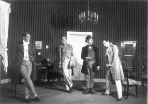 Der Bibliothekar. Schwank in vier Akten von Gustav von Moser. Staatsschauspiel Dresden, Premiere 18.04.1931 : Heinz Woester als Harry Marsland, Luis Rainer als Gibson, Walter Liedtke und Paul Hoffmann als Lothair Macdonald