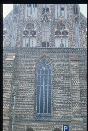 Neubrandenburg, Marienkirche : Detail Ostgiebel