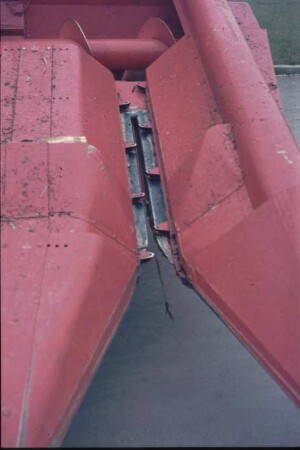 Fotografie: Erntetechnik, Körnermais, Mähdrescher selbstfahrend, Maispflückvorsatz