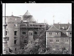 Altes Schloß; Dachgerüst von der Adolf Hitler-Straße aus