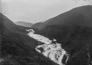 Wasserfall : Blick auf einen Wasserfall