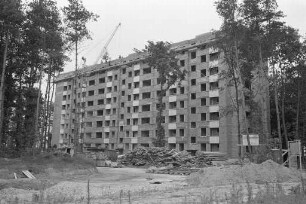 Richtfest für einen neuen Wohnblock der Gemeinnützigen Genossenschaft für Wohnungsbau in Oberreut.