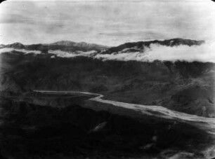 Tal des Rio Grande : Blick auf den Rio Grande bei Vallegrande.