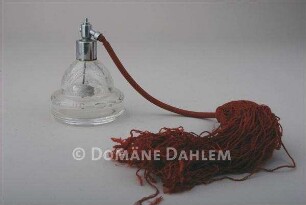 Parfumflakon mit Zerstäuber