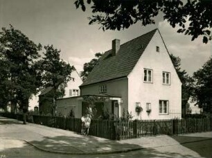 Siemens Konzern - Einfamilienhäuser am Nonnendamm, Berlin-Siemensstadt, ohne Datum