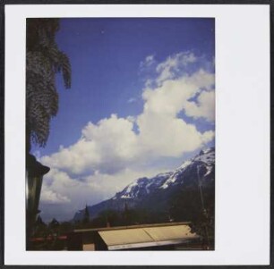Blick von Interlaken aus auf die Alpen