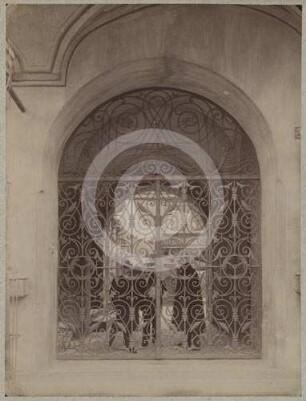 Ziergitter am Rathaus Brieg