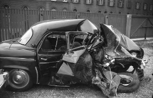 Verkehrsunfall mit Todesfolge auf der Linkenheimer Landstraße.