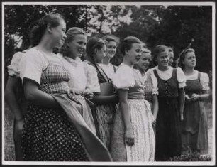 Schülerinnen der Napola für Mädchen Hubertendorf
