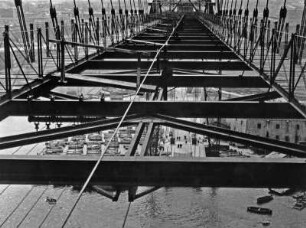 Brückenträger des Pont Transbordeur, Marseille