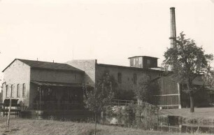 Pappfabrik in Neustadt/Spree : Papjercowa fabrika w Nowym Měsće pola Wojerec