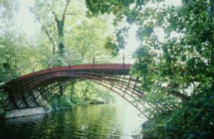 Hohe Brücke im Schloßpark Berlin-Charlottenburg