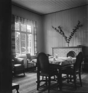 Esszimmer : Esszimmer einer Ferienresidenz der Afrikanischen Frucht-Compagnie (A.F.C.)