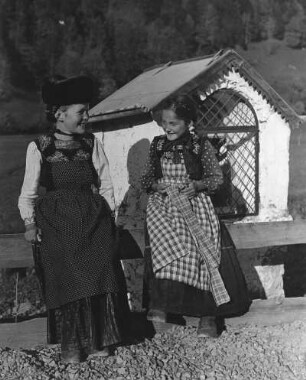 Bregenzer Frauen in Tracht