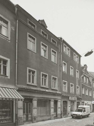 Pirna, Wohnhaus : Pirna-Altstadt. Wohnhäuser mit Läden. Schmiedestraße 35/36. 17. Jahrhundert. Straßenansicht