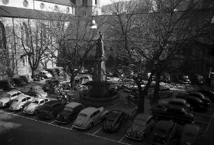 Freiburg i. Br.: Parkplatz vor dem Rathaus