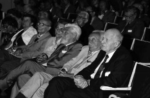 25. Jubiläumstagung 1975 Medizin: In der Sitzreihe