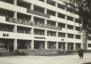 Berlin, Wohnhaus-Neubauten, 1951