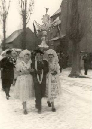 Zapust in Dissen : Gesellschaftliche Volkskultur - Frühling. Ort: Dešno / Dissen. Zapust (Fastnacht)
