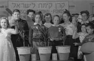 Jüdisches Kinderfest in der Religionsschule Joachimstalerstraße, organisiert durch den Jüdischen Nationalfonds