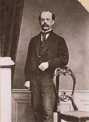 Hauptmann, Robert