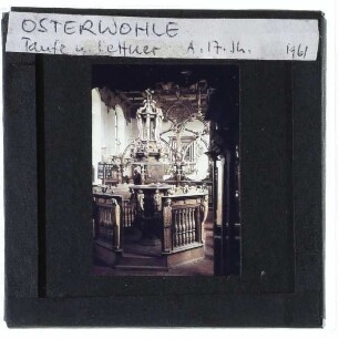 Osterwohle, Dorfkirche : Innenansicht; Taufbecken und Lettner