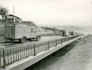 Autobahnbrücke, ohne Datum