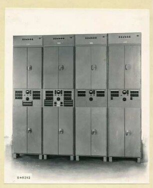V 12-Anlage, Vorderseite geschlossen; Foto 1954
