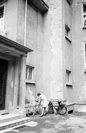 Freiburg: Neuropsychologie Freiburg, Eingang zur Klinik