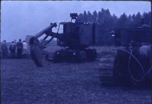 Sowjetischer Universal-Autobagger Typ E-301 mit Priestman-Dränlöffel
