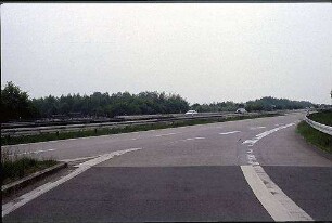 Ausfahrt aus Kreisel Nordwest (Weinheim Richtung Heidelberg) zu Nebenfahrbahn West (Frankfurt Richtung Heidelberg)
