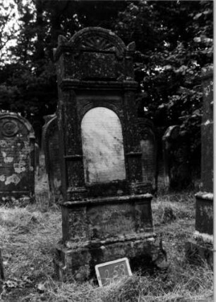 Grabstein 258 [Nir S. 153 Nr. 15.04]