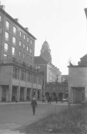 Dresden [mit Rathausturm]