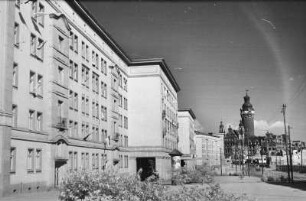 Infrarotaufnahme der Wohnblocks auf der Windmühlenstraße, im Hintergrund das Neue Rathaus