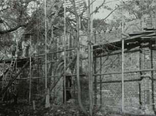 Güstrow, Gertrudenplatz 1. Gertrudenkapelle (1401/1500). Ansicht von Süden während der Restaurierung 1936-1938